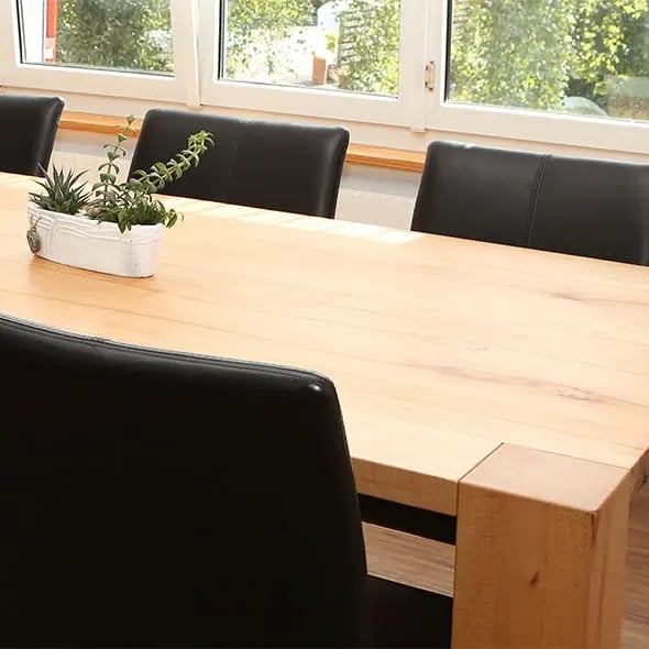 Slider_Moebel_Tisch