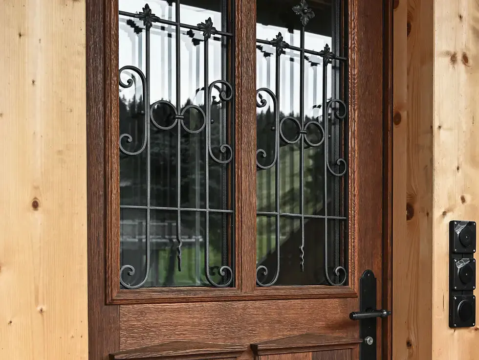 Neue Türen für ein Bauernhaus