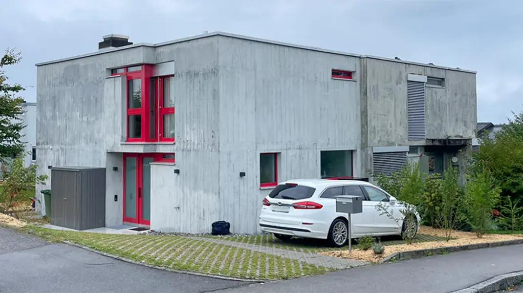 Sanierung Sichtbetonfassade als Pilotprojekt für geschützte Bauten